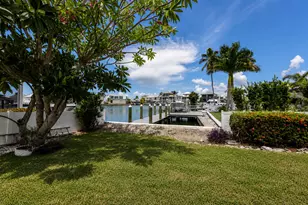 105 Jamaica Dr, Naples, FL 34113 - Photo 3