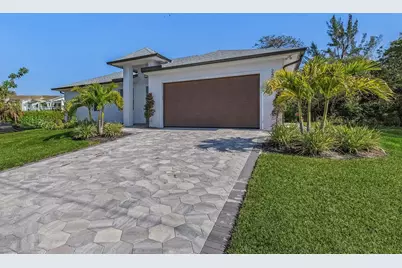 2499 Pine Street, Naples, FL 34112 - Photo 17