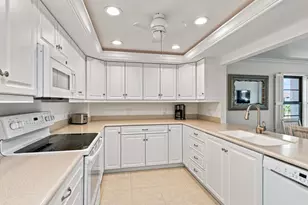 880 Huron Ct, Marco Island, FL 34145 - Photo 5