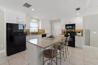 1346 Jamaica Road, Marco Island, FL 34145 - Photo 7