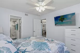 1025 Mainsail Dr, Naples, FL 34114 - Photo 9