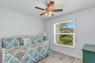 1025 Mainsail Dr, Naples, FL 34114 - Photo 11