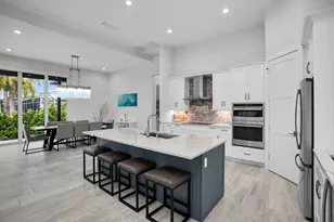 384 S Heathwood Dr, Marco Island, FL 34145 - Photo 5