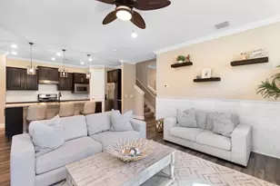 7700 Winding Cypress Dr, Naples, FL 34114 - Photo 5