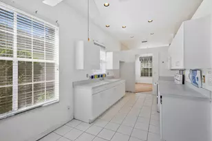 6522 Ilex Cir, Naples, FL 34109 - Photo 7
