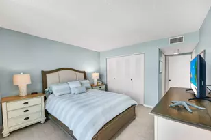591 Seaview Ct N, Marco Island, FL 34145 - Photo 19
