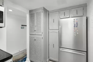 180 Seaview Ct, Marco Island, FL 34145 - Photo 7