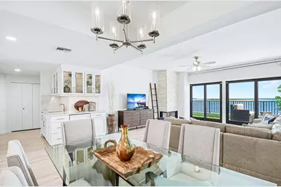632 La Peninsula Boulevard #632, Naples, FL 34113 - Photo 5