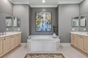 9238 Tesoro Ln, Naples, FL 34114 - Photo 13
