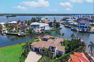919 Sundrop Ct, Marco Island, FL 34145 - Photo 3