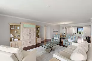 1050 Borghese Ln, Naples, FL 34114 - Photo 5
