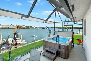 125 E Pago Pago Dr E, Naples, FL 34113 - Photo 19