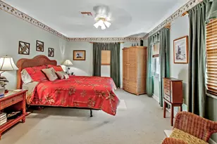 125 E Pago Pago Dr E, Naples, FL 34113 - Photo 11