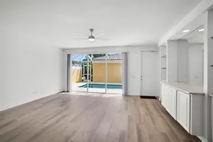 8100 Josefa Way, Naples, FL 34114 - Photo 5