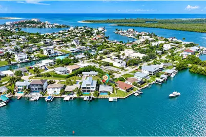 129 E Pago Pago Drive, Naples, FL 34113 - Photo 9