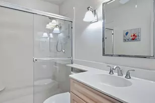 525 Seaview Ct, Marco Island, FL 34145 - Photo 17