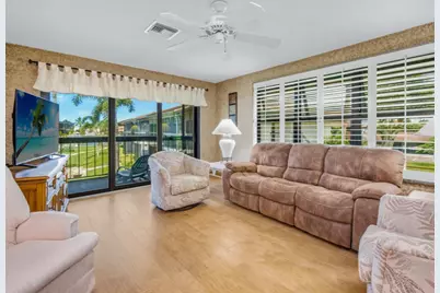 525 Seaview Court #M-4, Marco Island, FL 34145 - Photo 5
