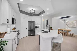 1252 Rialto Way, Naples, FL 34114 - Photo 5