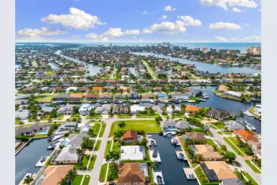 960 Bonita Court #6, Marco Island, FL 34145 - Photo 7