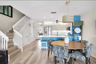 379 Dover Pl, Naples, FL 34104 - Photo 9