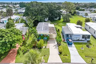 483 Riviera Blvd W, Naples, FL 34112 - Photo 35