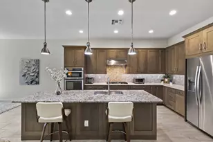 8950 Mustique Ln, Naples, FL 34114 - Photo 9