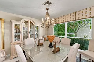 394 Bay Meadows Dr, Naples, FL 34113 - Photo 5