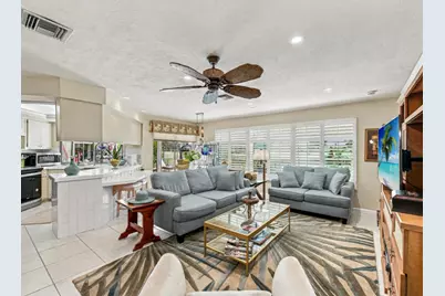 394 Bay Meadows Drive, Naples, FL 34113 - Photo 3