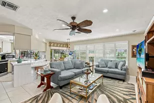 394 Bay Meadows Dr, Naples, FL 34113 - Photo 3