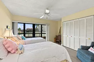 845 Collier Ct, Marco Island, FL 34145 - Photo 17