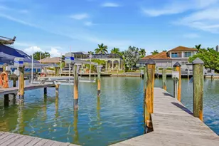 845 Collier Ct, Marco Island, FL 34145 - Photo 3