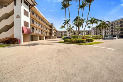 803 River Point #306B, Naples, FL 34102 - Photo 3