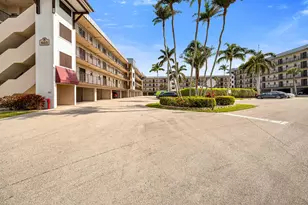803 River Point, Naples, FL 34102 - Photo 3