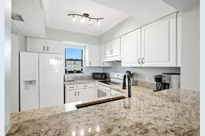 803 River Point #306B, Naples, FL 34102 - Photo 5