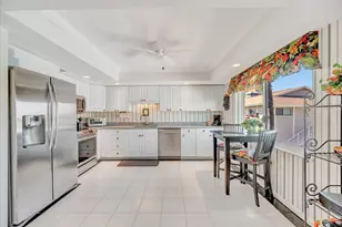 920 Collier Ct, Marco Island, FL 34145 - Photo 13