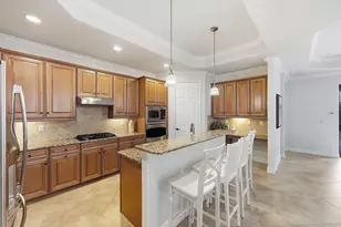 2946 Aviamar Cir, Naples, FL 34114 - Photo 9