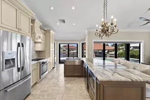 428 Persian Ct, Marco Island, FL 34145 - Photo 9