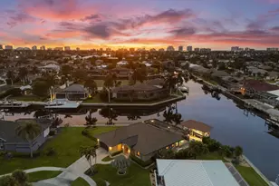 428 Persian Ct, Marco Island, FL 34145 - Photo 37