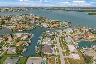 920 Iris Ct, Marco Island, FL 34145 - Photo 47