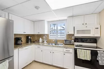 220 Seaview Court #315, Marco Island, FL 34145 - Photo 23