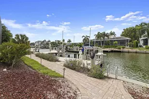 736 Plantation Ct, Marco Island, FL 34145 - Photo 41