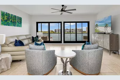 531 La Peninsula Boulevard #531, Naples, FL 34113 - Photo 5