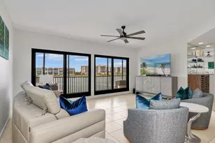 531 La Peninsula Blvd, Naples, FL 34113 - Photo 15