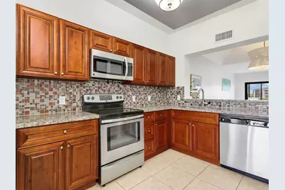 531 La Peninsula Boulevard #531, Naples, FL 34113 - Photo 11