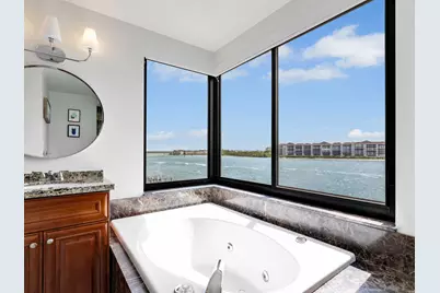 531 La Peninsula Boulevard #531, Naples, FL 34113 - Photo 19