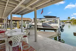 565 Coconut Ave, Goodland, FL 34140 - Photo 23