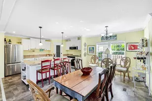 610 Sunset Dr, Goodland, FL 34140 - Photo 5