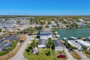 610 Sunset Dr, Goodland, FL 34140 - Photo 23