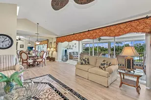 798 Eagle Creek Dr, Naples, FL 34113 - Photo 5