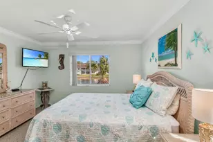 452 Belina Dr, Naples, FL 34104 - Photo 9